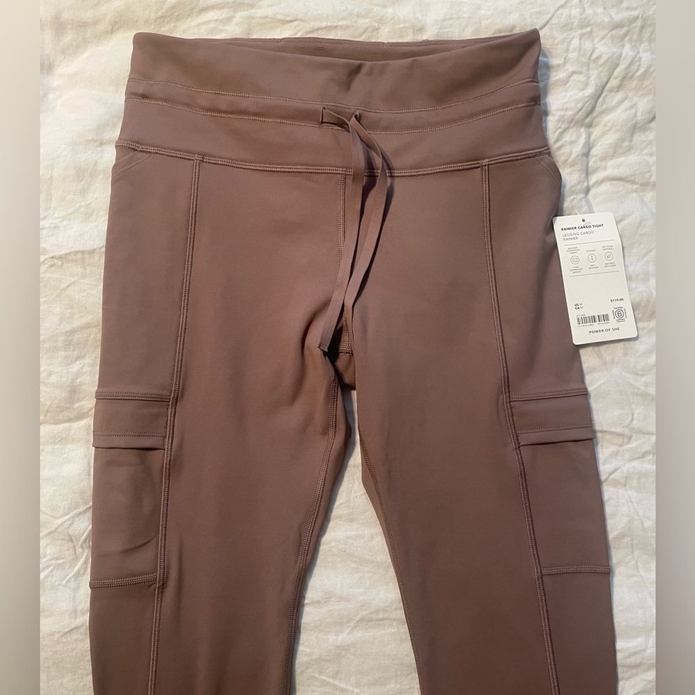 NWT Athleta Rainier Cargo Tight Fleece Lined Leggings in Smoky Rose Pink Sz M - Picture 7 of 10